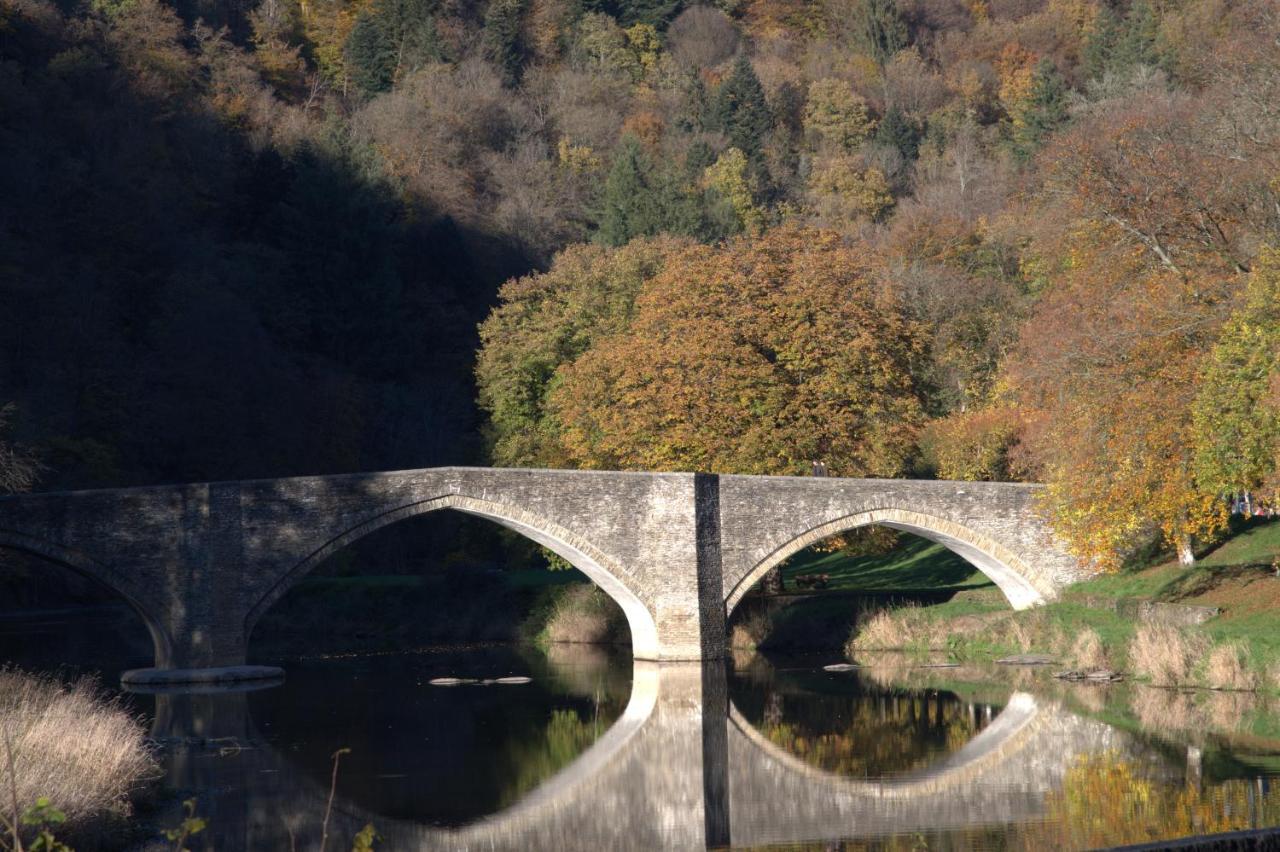 Au Charme Du 13 Faubourg De France A Bouillon Villa Eksteriør billede