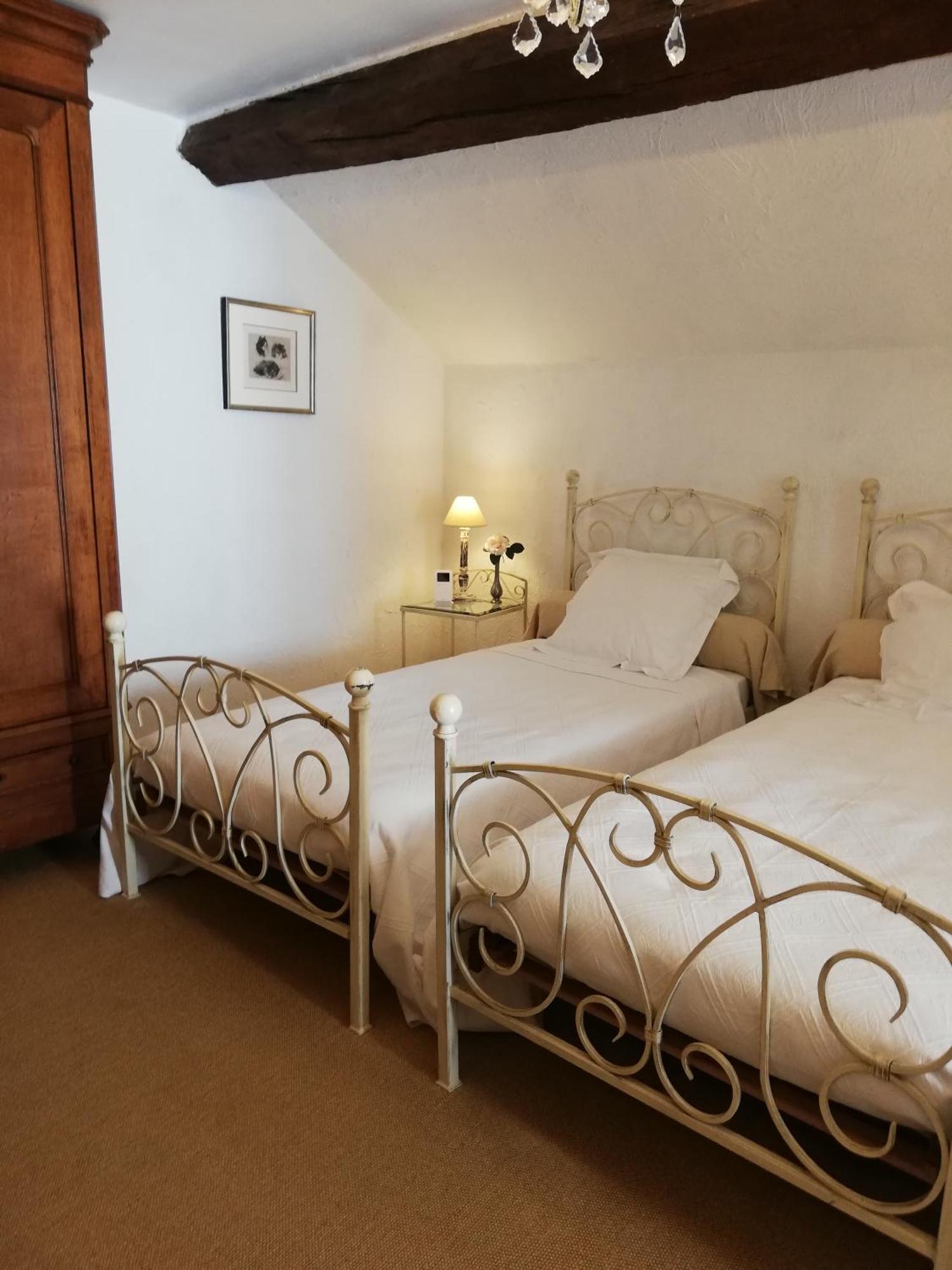 Au Charme Du 13 Faubourg De France A Bouillon Villa Eksteriør billede