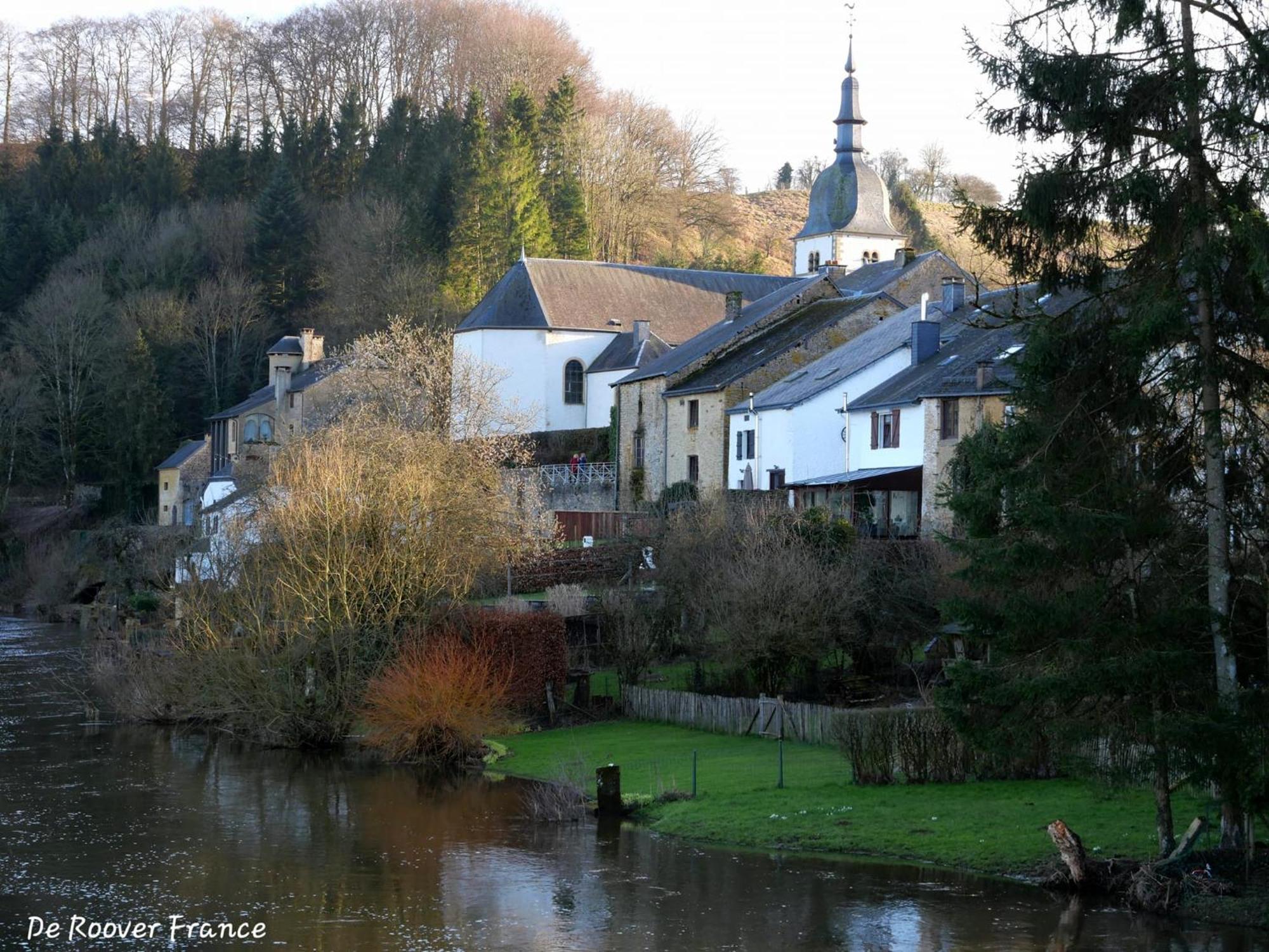 Au Charme Du 13 Faubourg De France A Bouillon Villa Eksteriør billede